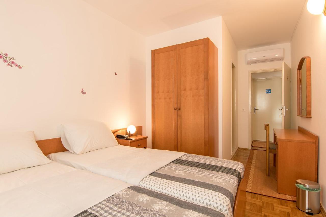Hotel Barba Starigrad Paklenica Zewnętrze zdjęcie