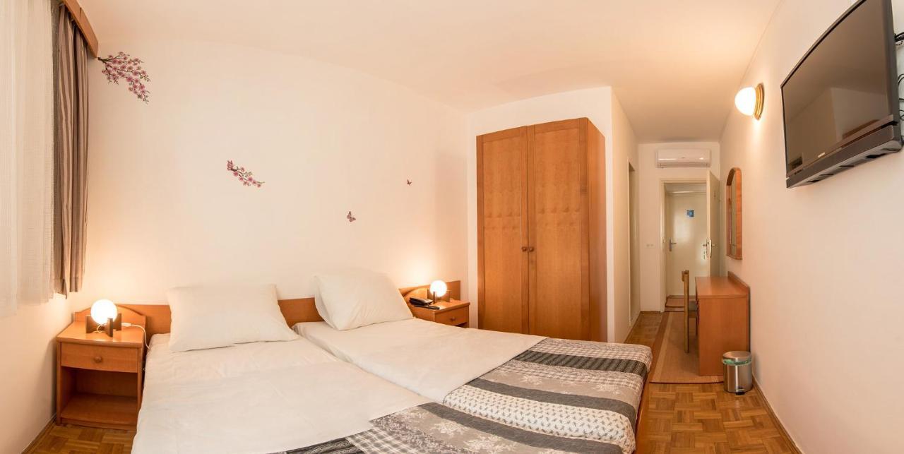 Hotel Barba Starigrad Paklenica Zewnętrze zdjęcie